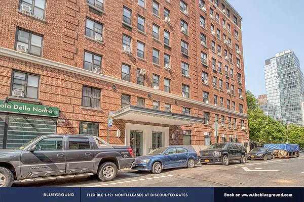 Rented by The Blueground | media 67