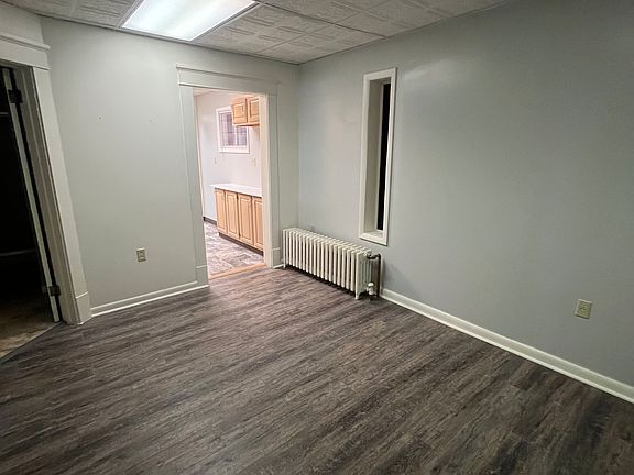 3rd image of 708 Fayette St #B