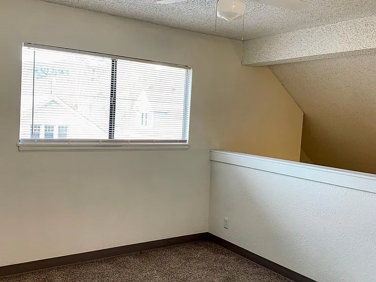 Seven65 Lofts — Photo 9