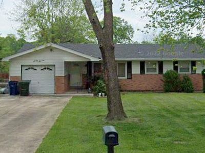 67 Strecker Rd, Ellisville, MO, 63011