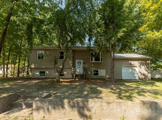 1437 14th Ave, Williamstown, NJ 08094