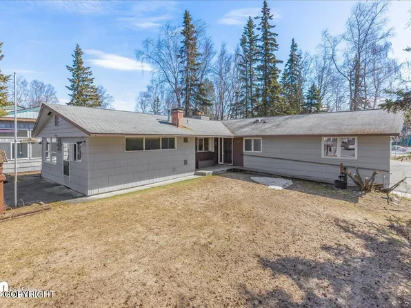 2141 Forest Park Dr, Anchorage, AK 99517