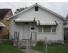 1st image of 322 3rd Ave