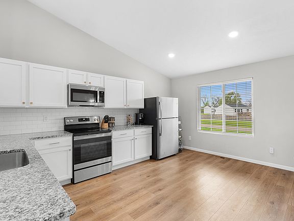 4th image of 58727 Pond View Ln