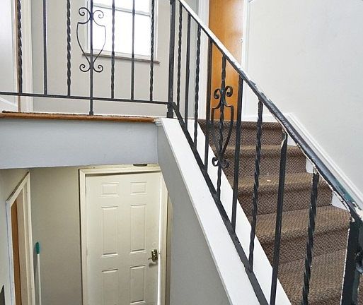 2nd image of 3909 E Gatewood Ln
