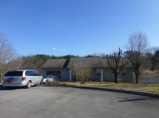 3242 Bloomfield Cir, Maryville, TN 37803