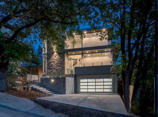 2407 N 13th Ave NW, Calgary, AB T2N 1L7