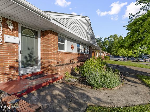 3rd image of 3722 Rouge Way