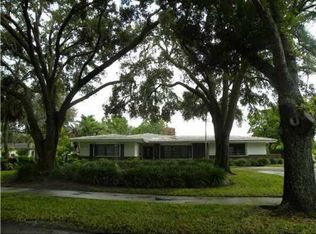 6960 Gleneagle Dr, Miami Lakes, FL 33014