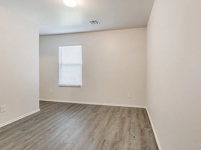 9513 Black Tail Cir — Photo 17
