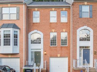 11525 Wild Hawthorn Ct, Reston, VA 20194