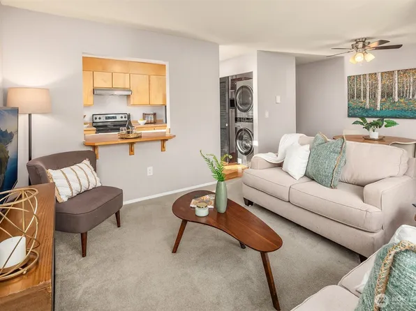 20301 19th Avenue NE #721, Shoreline, WA 98155