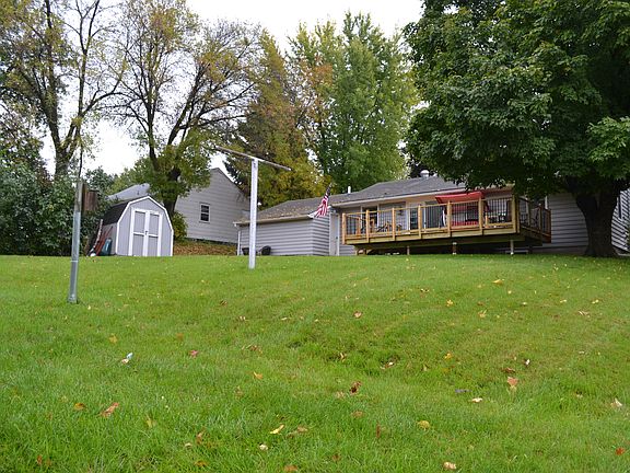 4th image of 603 1st Ave NE
