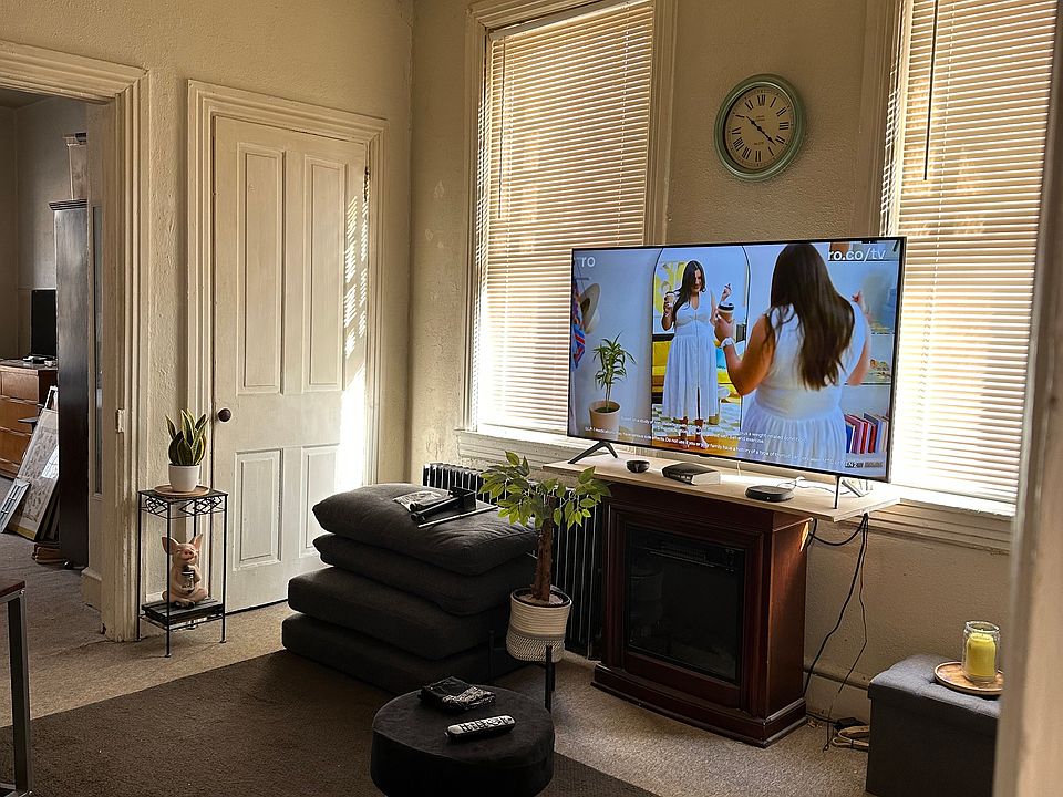 2nd image of 526 W James St APT 2