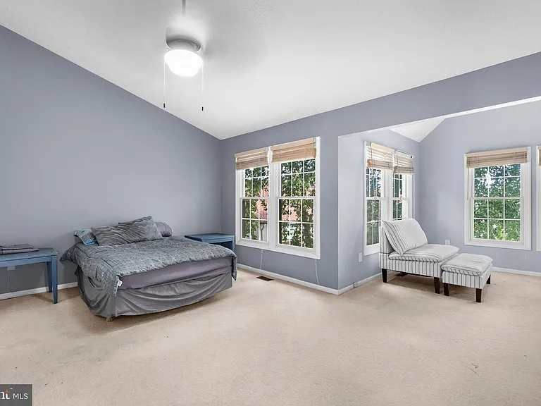 41 Queen Catherine Ct #A — Photo 28