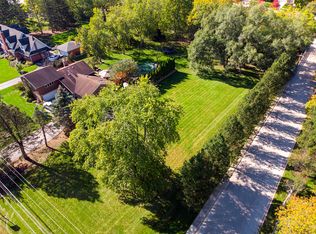 8100 Wolf Rd, Willowbrook, IL 60527