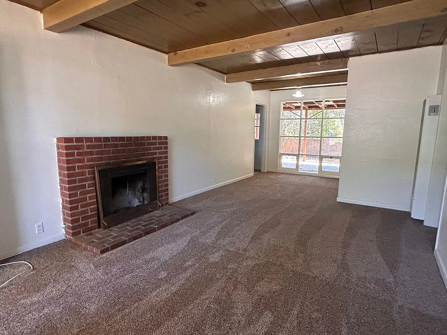 2537 Greta Place — Photo 3
