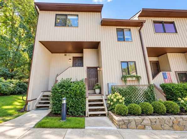 331 N Greeley Avenue, Chappaqua, NY 10514