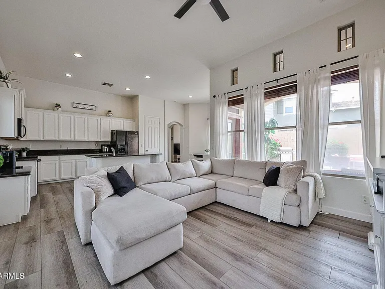 3950 N Edith Way — Photo 17