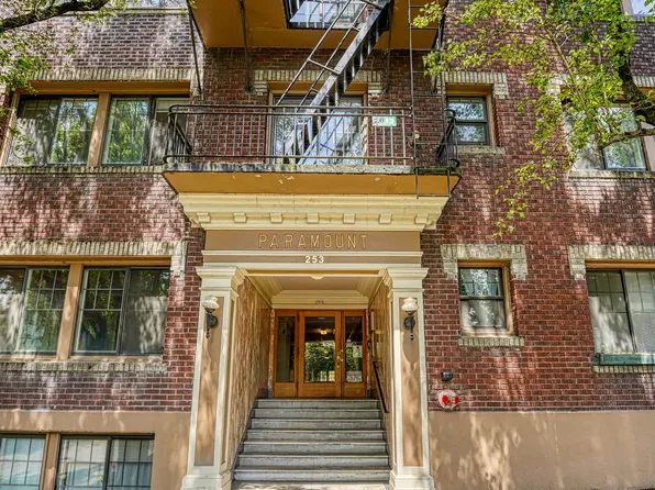 Historic Paramount Apartments, 253 N Broadway #D1ab95dd7, Portland, OR 97227
