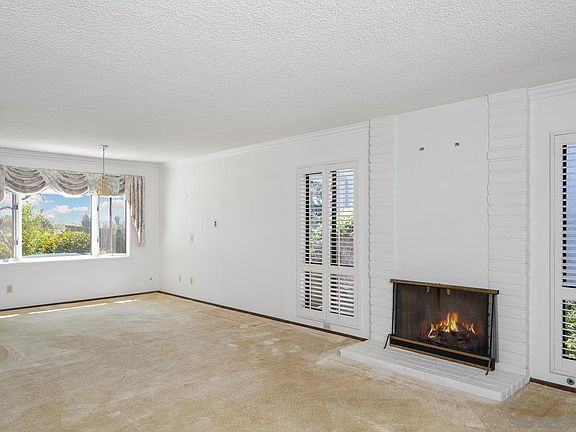 3rd image of 6265 Radcliffe Dr