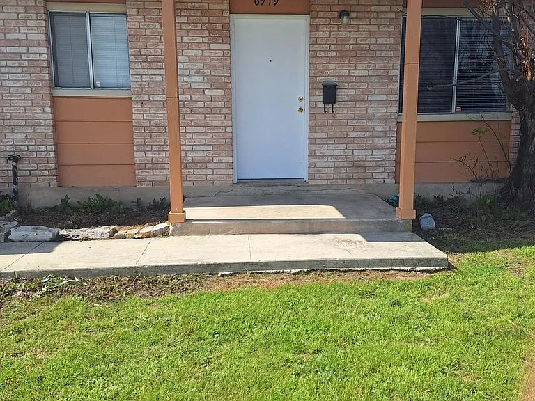 6919 Basilwood Dr — Photo 1