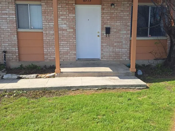 6919 Basilwood Dr, San Antonio, TX 78213