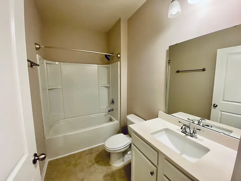 Bathroom 3_10062022