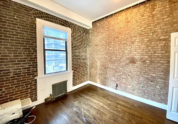 Rented by Douglas Elliman | media 6