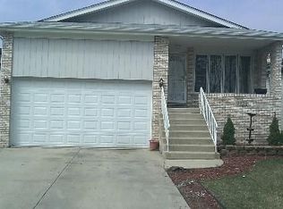 322 Campbell Ave, Calumet City, IL