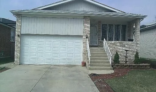 322 Campbell Ave photo 1