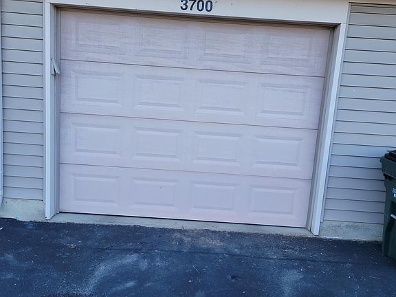 3rd image of 3700 Colony Hill Dr