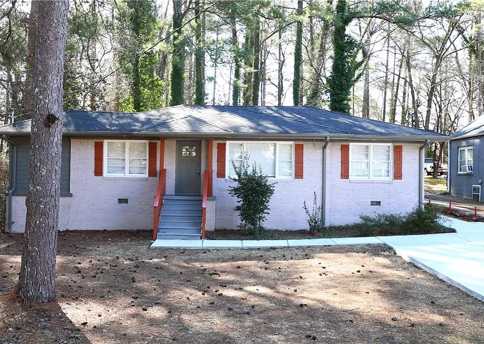 1876 Sandtown Rd SW