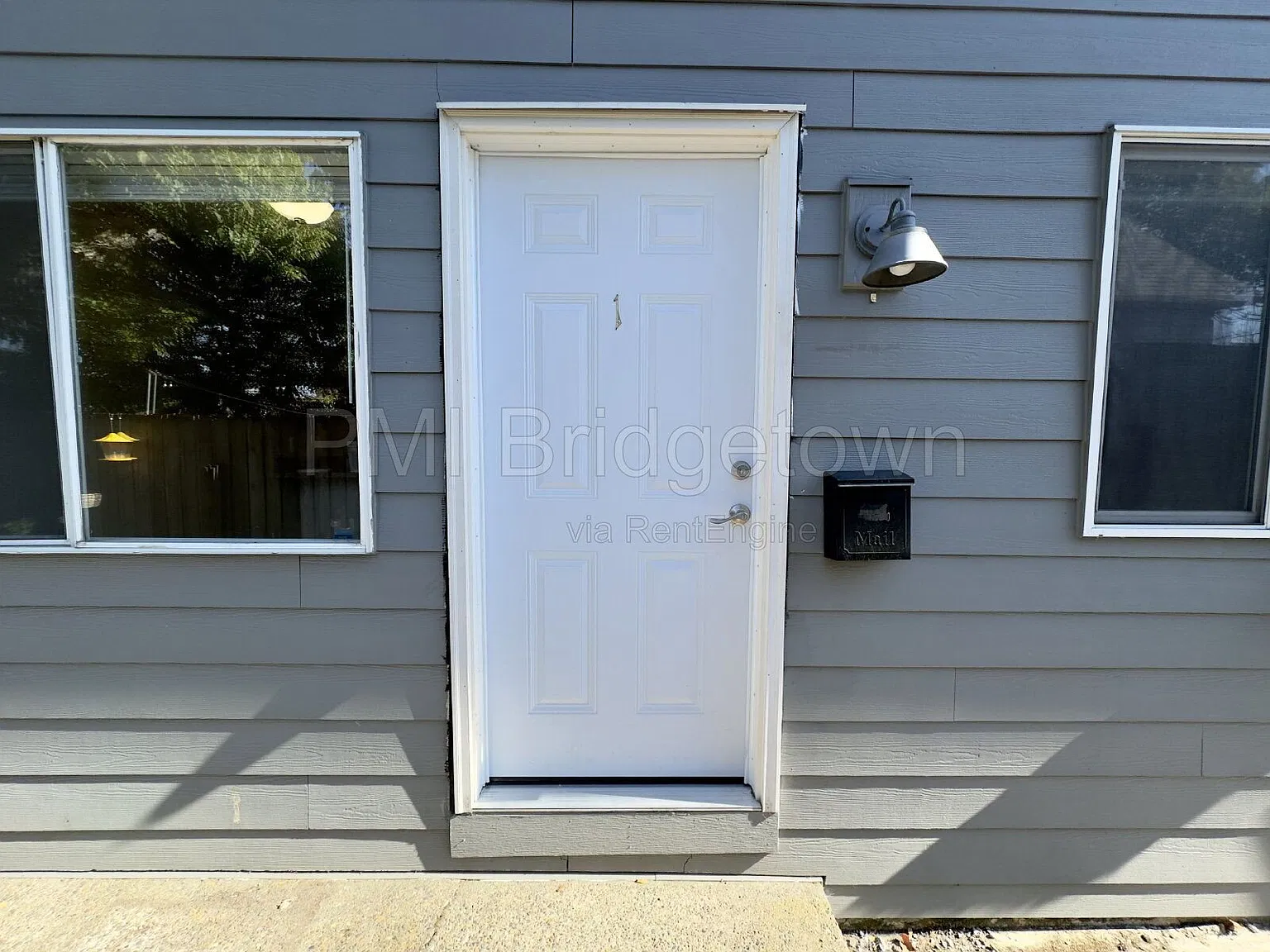 2 bed, 1.0 bath, 850 sqft, $1,395 — Photo 2
