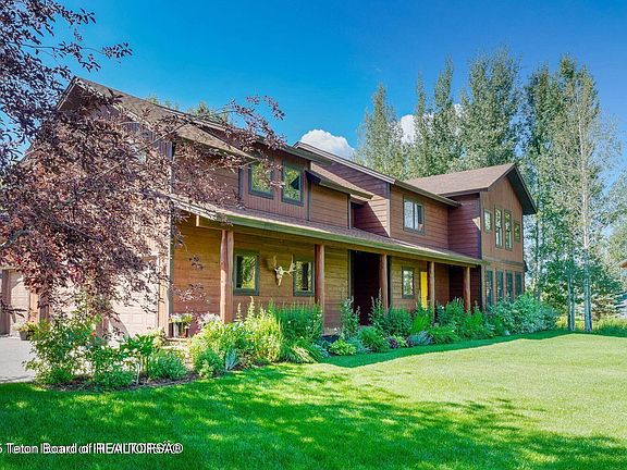 2nd image of 1251 Melody Creek Ln