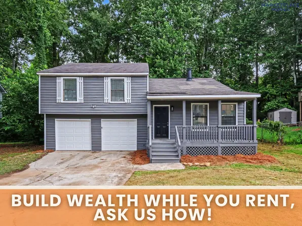 2070 Scarbrough Trl E, Stone Mountain, GA 30088