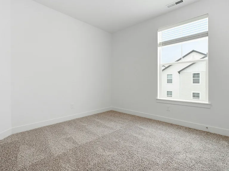 882 N Coulsen Dr #J303 — Photo 7