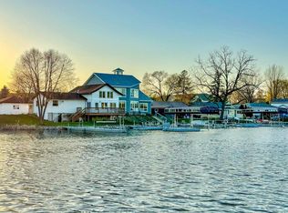 5354 Blue Bill Park Dr, Madison, WI 53704