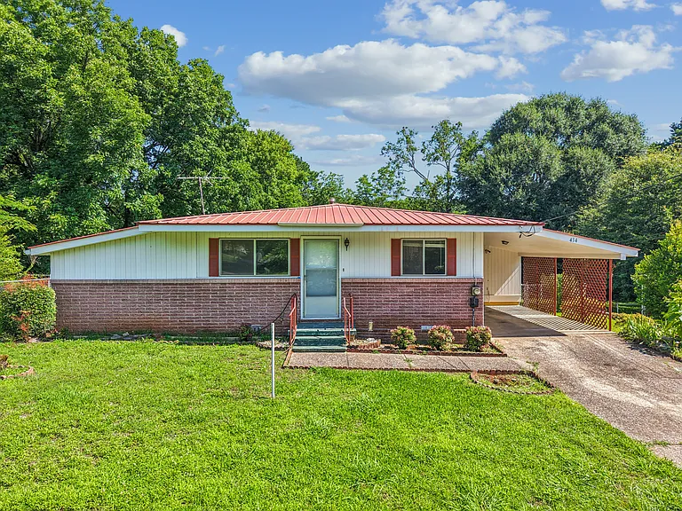 434 Murphys Ln — Photo 1