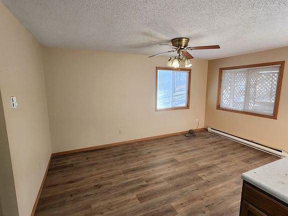 4th image of 1801 Red Dale Dr #1