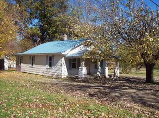 1132 W Glenburn Rd, Linton, IN 47441