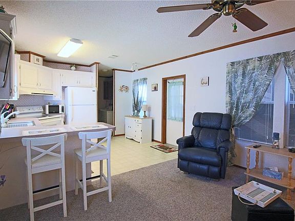 4th image of 5099 Southshore Dr