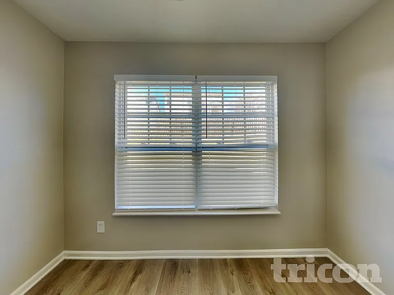 125 Ivy Hill Ln — Photo 4