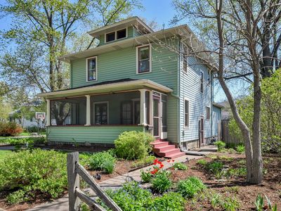 16 S Harrison St, Batavia, IL, 60510