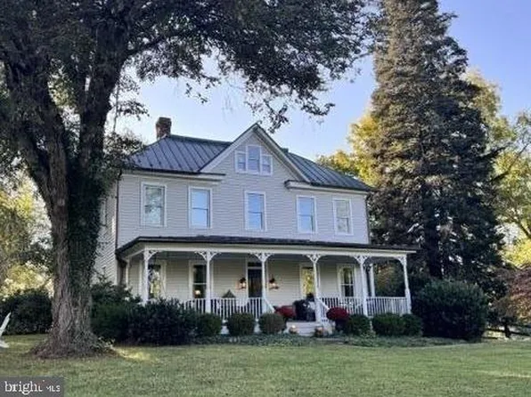 17121 Simpson Cir, Paeonian Springs, VA 20129