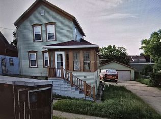 30 W 12th Ave, Oshkosh, WI 54902