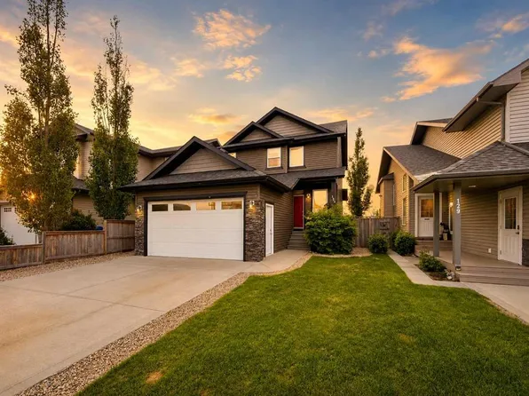 133 N Portway Close, Blackfalds, AB T4M 0G8