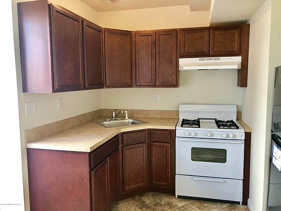 2nd image of 26 Bayonne Ct #1