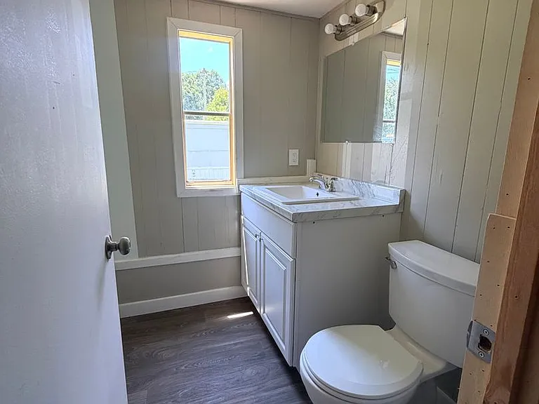 315 Thompson Rd — Photo 7