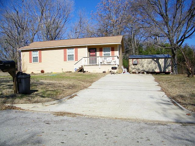 2nd image of 1417 Johnson St